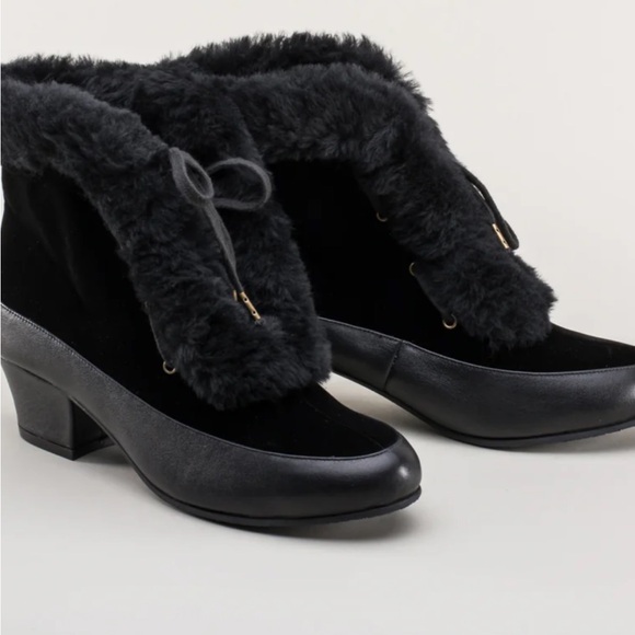 American Duchess NEVER WORN Alpen Chic Black Fur-Trimmed Heeled Boots. - Picture 2 of 9